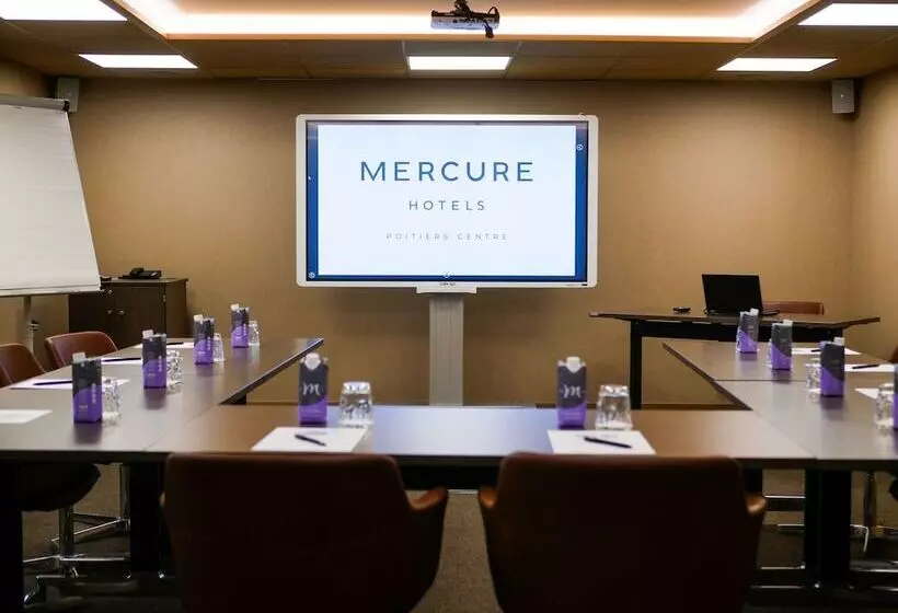 Отель Mercure Poitiers Centre