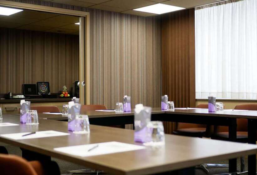 هتل Mercure Poitiers Centre