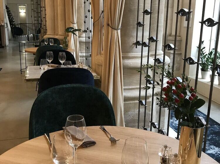 هتل Mercure Poitiers Centre