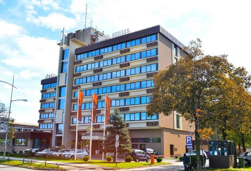 هتل Novi Sad