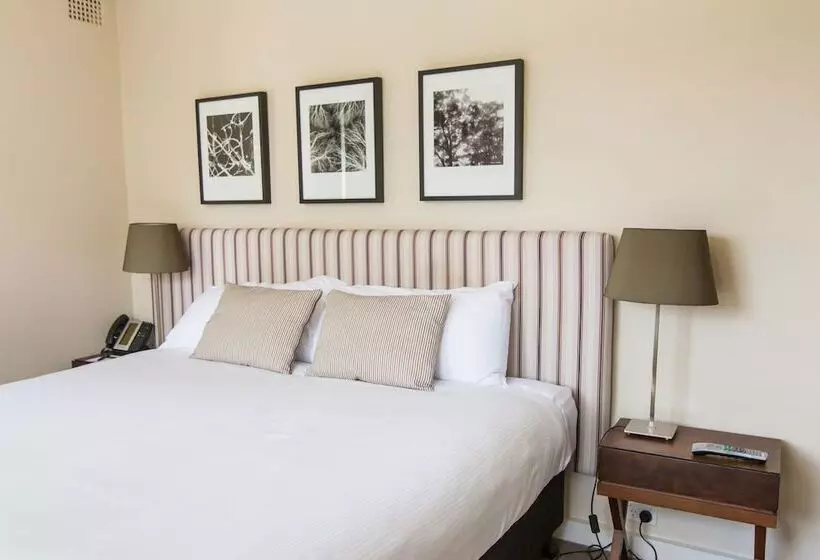 Hotel Peppers Craigieburn Resort