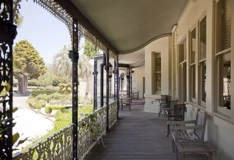 Hotel Peppers Craigieburn Resort