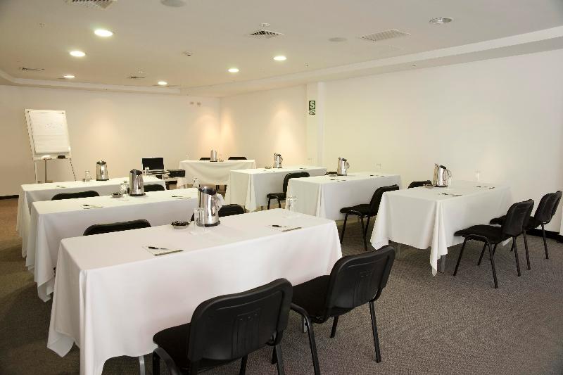 Radisson Hotel Decapolis Miraflores