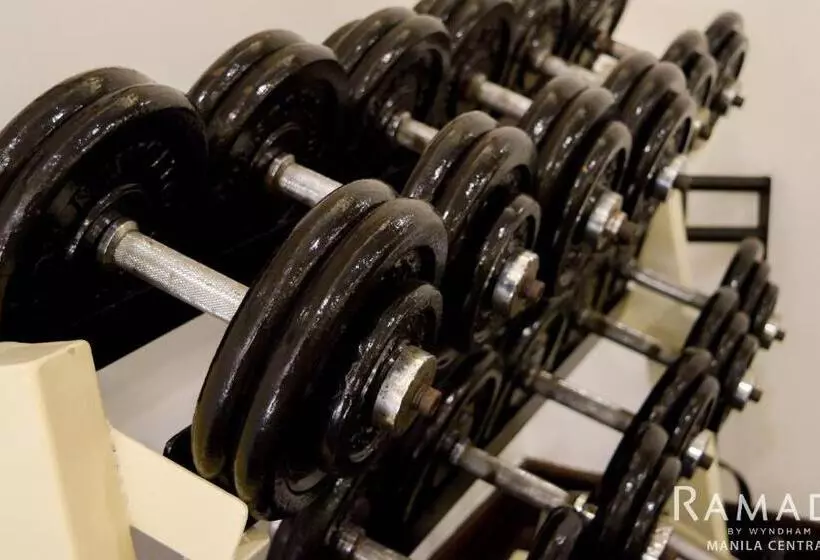 Hotel Ramada By Wyndham Manila Central