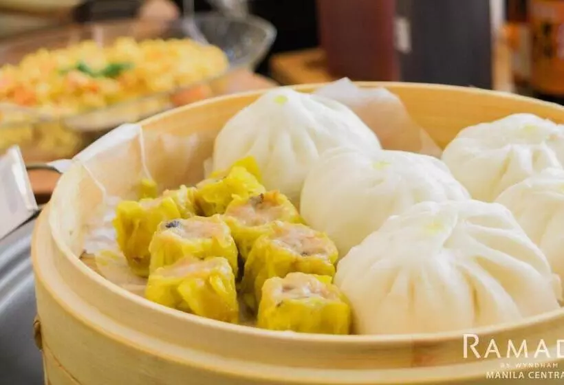 Hotel Ramada By Wyndham Manila Central