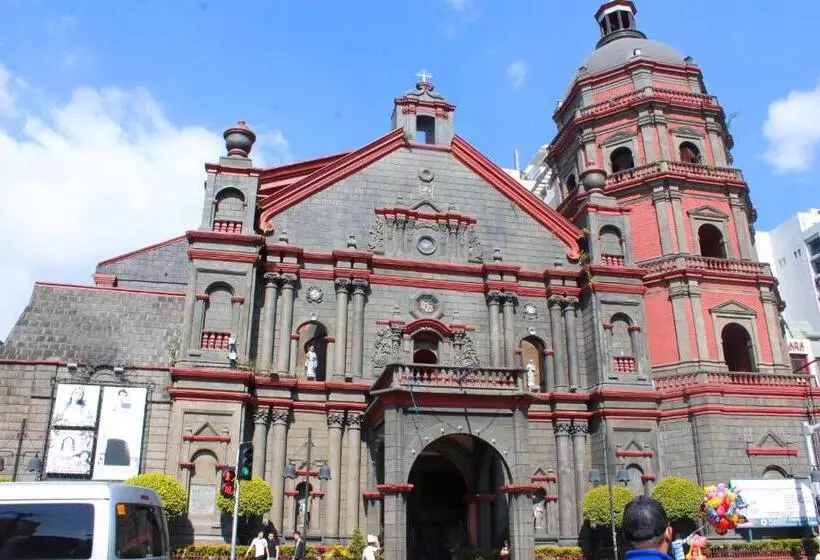 Hotel Ramada By Wyndham Manila Central