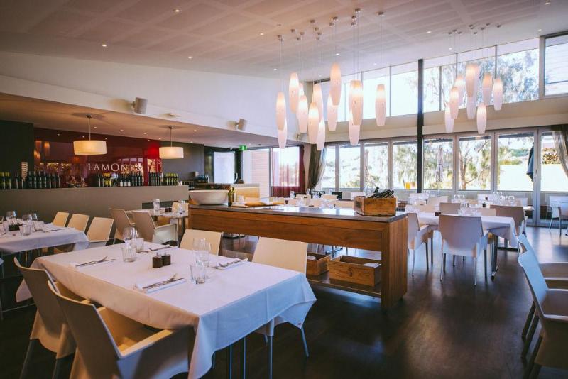 호텔 Smiths Beach Resort