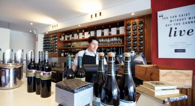 호텔 Smiths Beach Resort