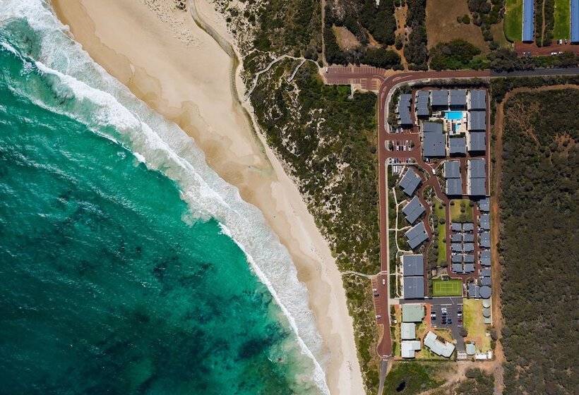 호텔 Smiths Beach Resort