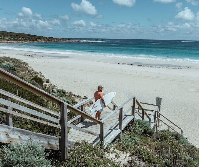 호텔 Smiths Beach Resort