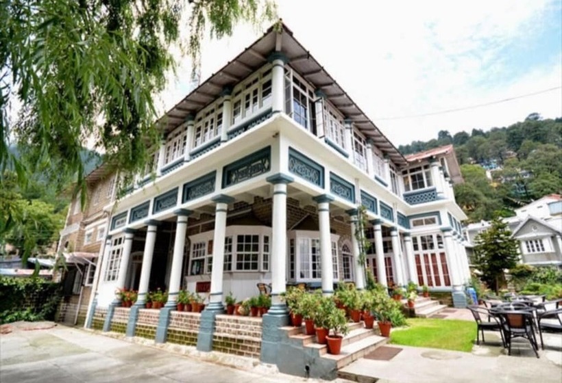 هتل The Palace Balvedere