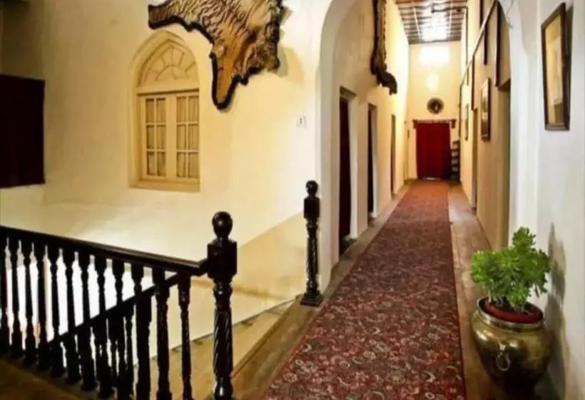 هتل The Palace Balvedere