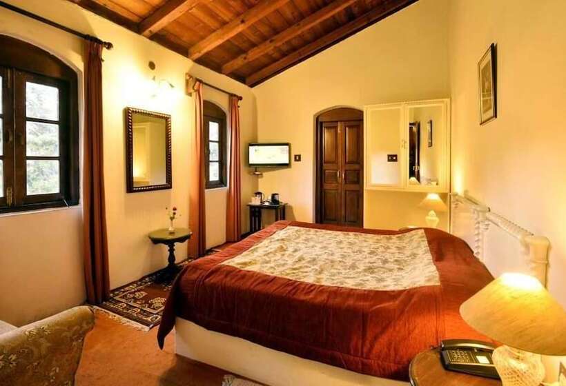 هتل The Palace Balvedere