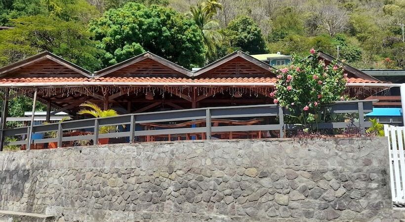 هتل The Still Beach House