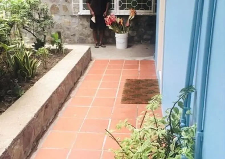 هتل The Still Beach House