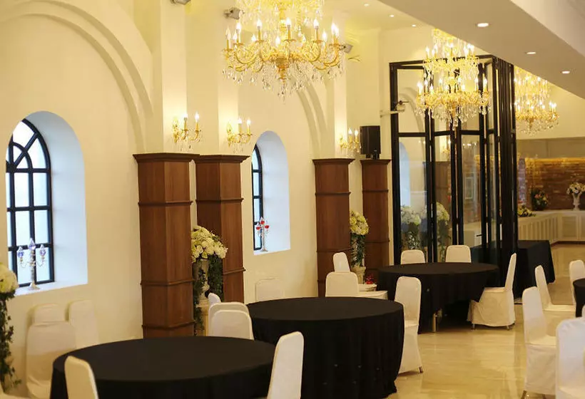 בית מלון כפרי Jeonju Tourist