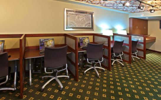 Clarion Hotel & Conference Center