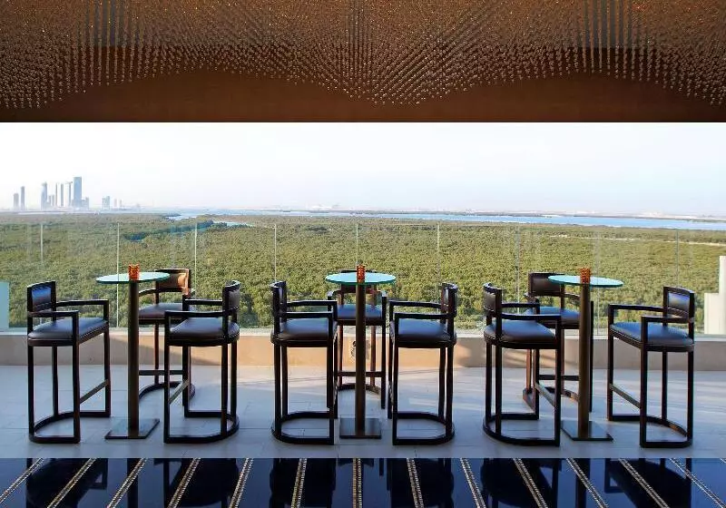 Отель Anantara Eastern Mangroves Abu Dhabi