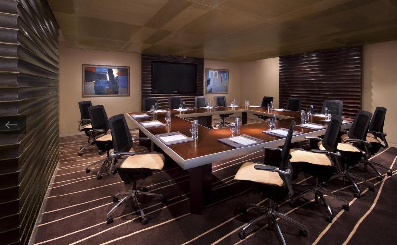 ホテル Anantara Eastern Mangroves Abu Dhabi