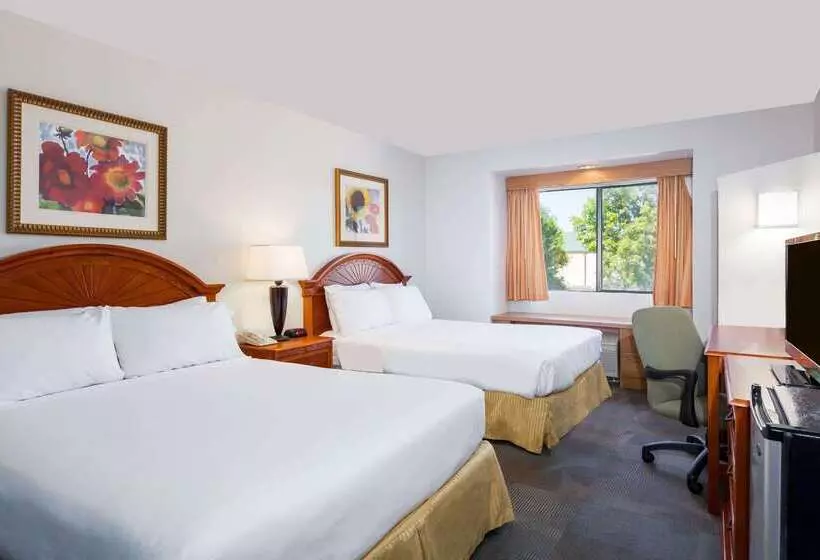 호텔 Days Inn By Wyndham Camp Verde Arizona