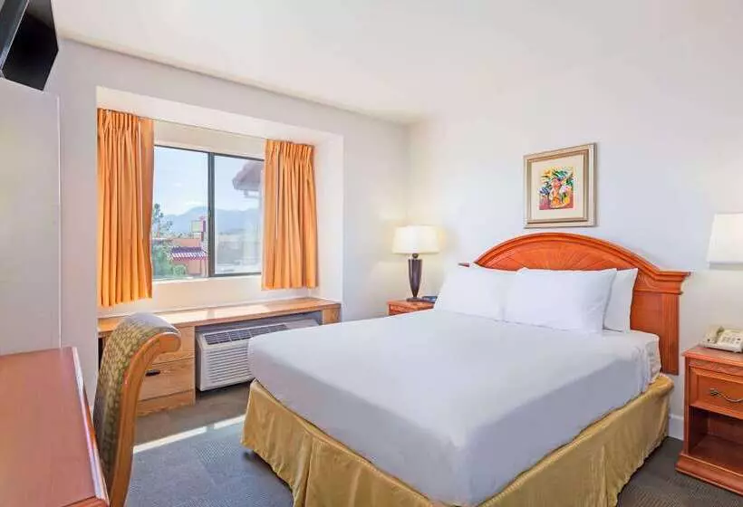 호텔 Days Inn By Wyndham Camp Verde Arizona