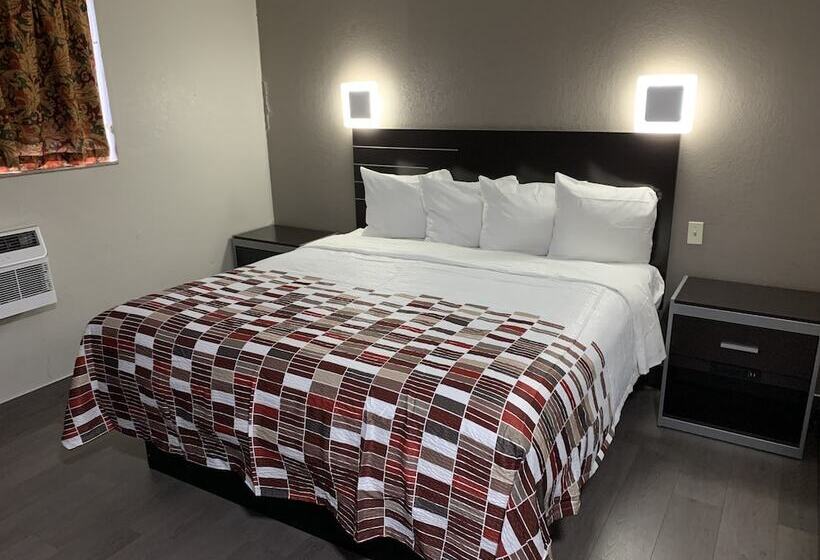 בית מלון כפרי Red Roof Inn Copiague