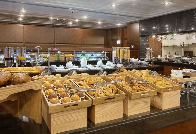 فندق Doubletree By Hilton Istanbul Avcilar