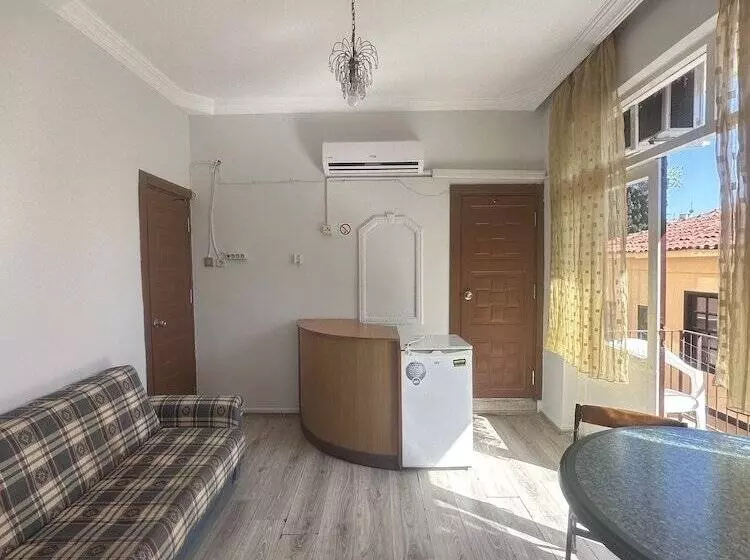 هتل Erkal Pension