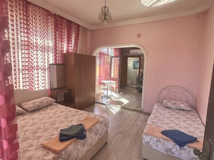 هتل Erkal Pension