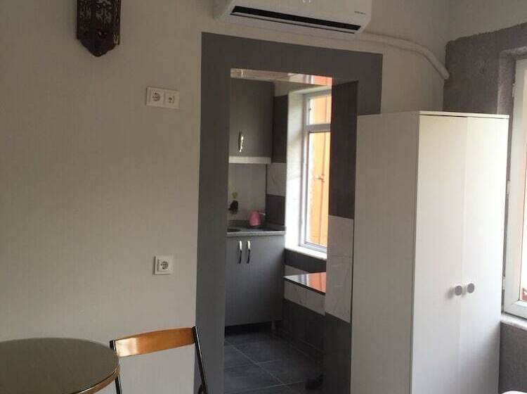 هتل Erkal Pension