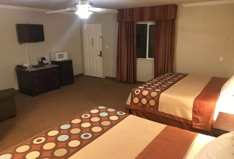 Отель Global Inn