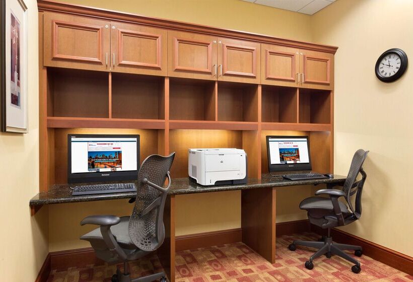 בית מלון כפרי Hilton Garden Inn Bartlesville