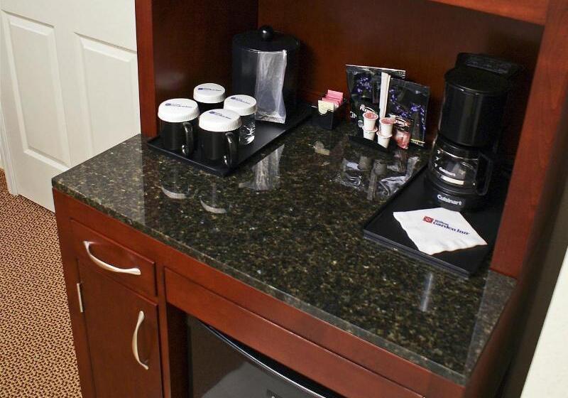 בית מלון כפרי Hilton Garden Inn Bartlesville