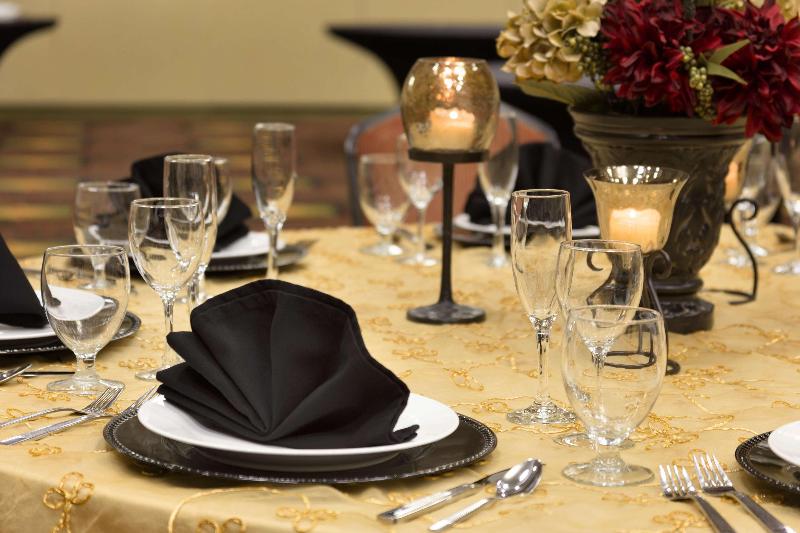 בית מלון כפרי Hilton Garden Inn Bartlesville