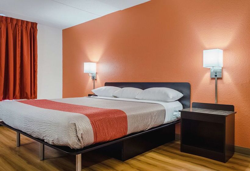 Отель Holiday Inn Express Boston Brockton, An Ihg