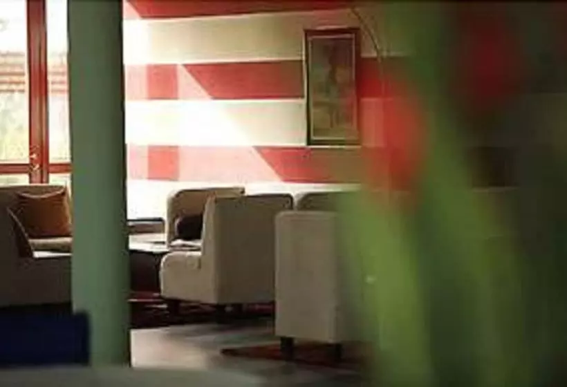 בית מלון כפרי Les Amaryllis Saly