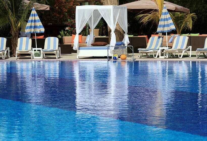 בית מלון כפרי Les Amaryllis Saly