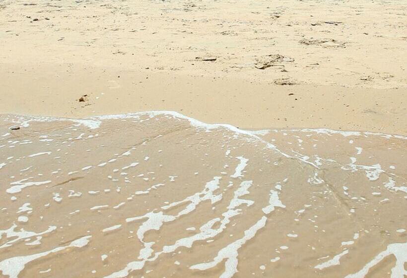 בית מלון כפרי Les Amaryllis Saly