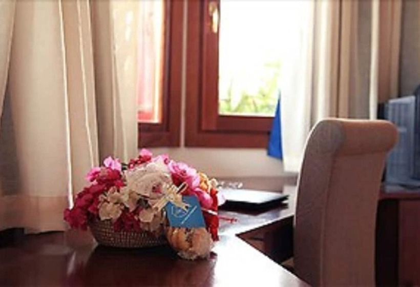 בית מלון כפרי Les Amaryllis Saly