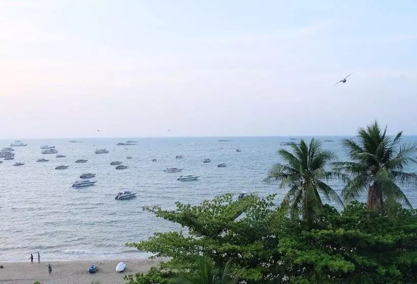 Hotel Lk The Empress