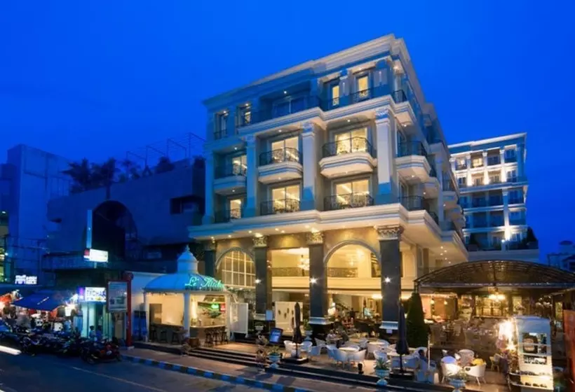 Hotel Lk The Empress