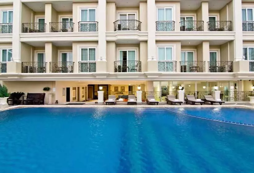 Hotel Lk The Empress