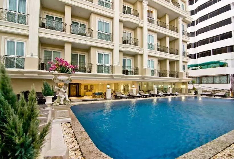 Hotel Lk The Empress