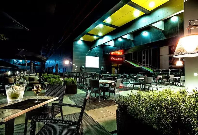 هتل Mercure Kyiv Congress