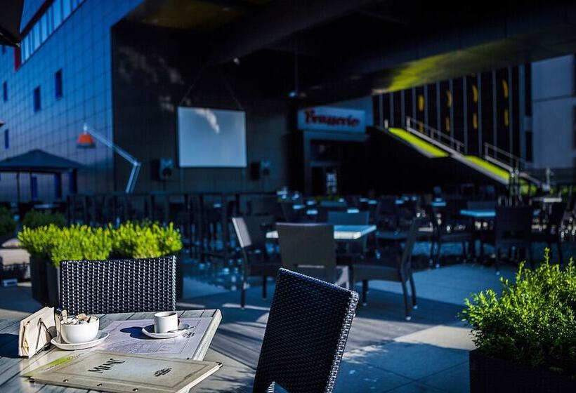 هتل Mercure Kyiv Congress