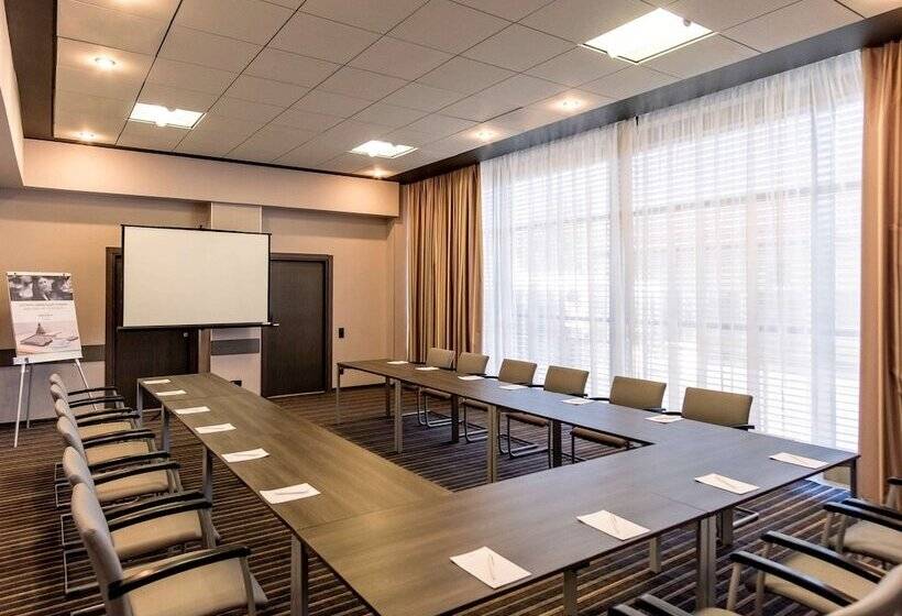 هتل Mercure Kyiv Congress