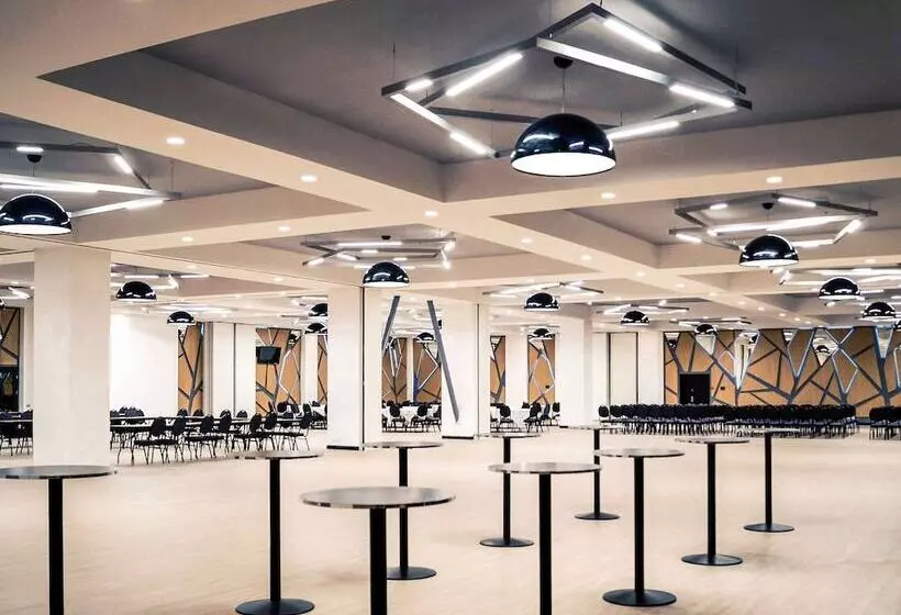 هتل Mercure Kyiv Congress