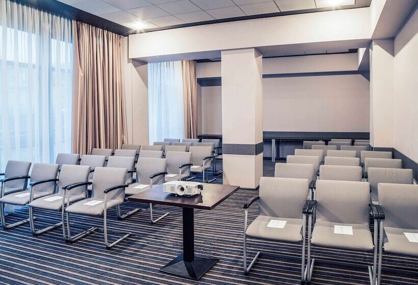 هتل Mercure Kyiv Congress