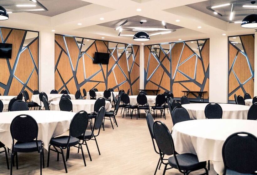 هتل Mercure Kyiv Congress