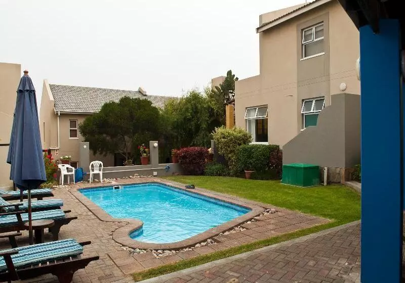 هتل Long Beach Lodge